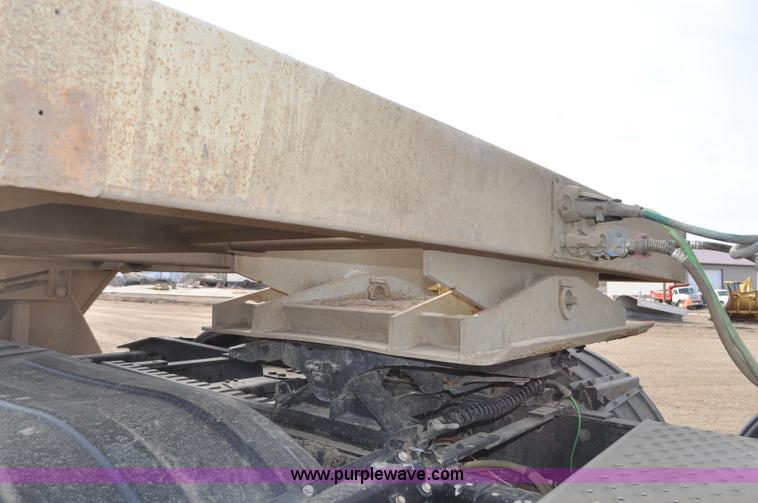 image for item F2214 1999 R-way 4221PRI bottom dump trailer