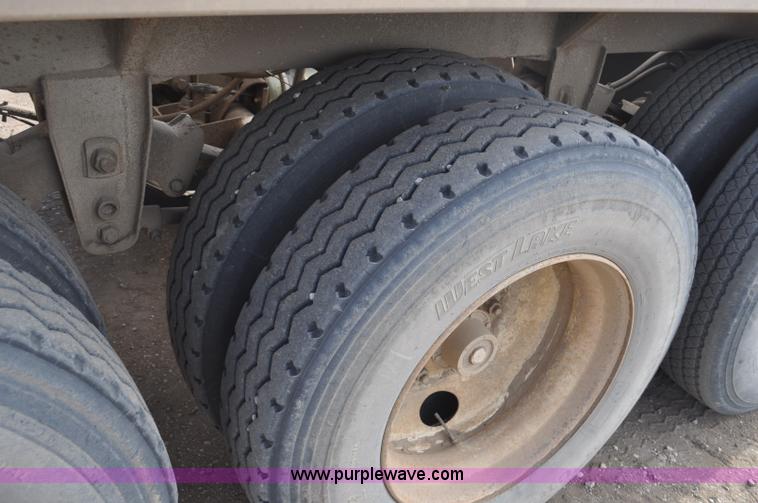 image for item F2214 1999 R-way 4221PRI bottom dump trailer