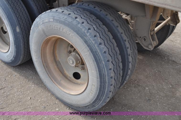 image for item F2214 1999 R-way 4221PRI bottom dump trailer