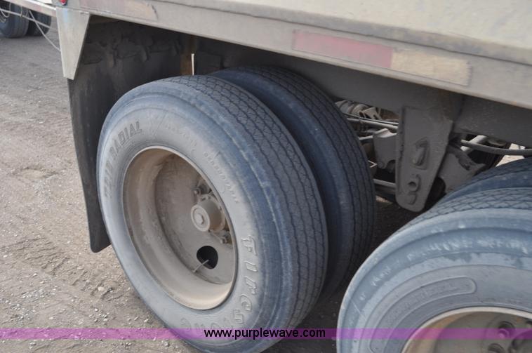 image for item F2214 1999 R-way 4221PRI bottom dump trailer