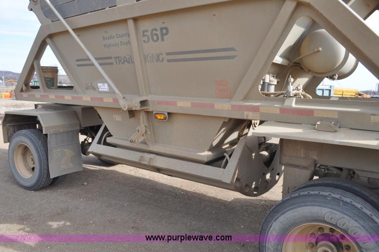 image for item F2215 2009 Trail King TKBDP11-202 bottom dump trailer