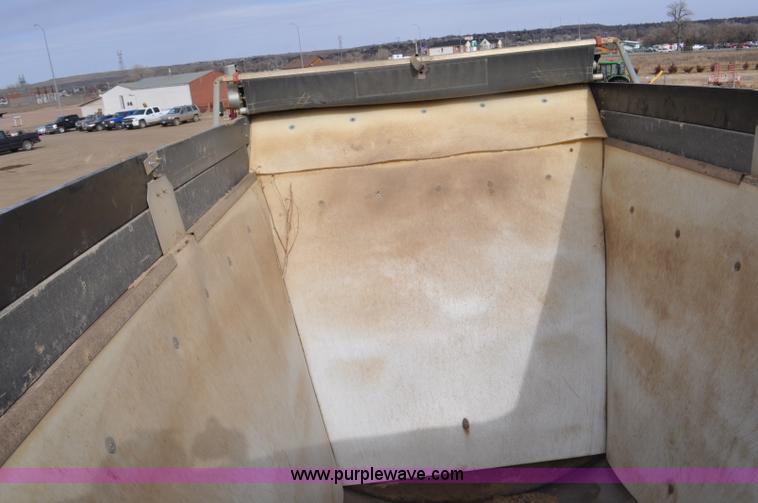 image for item F2215 2009 Trail King TKBDP11-202 bottom dump trailer