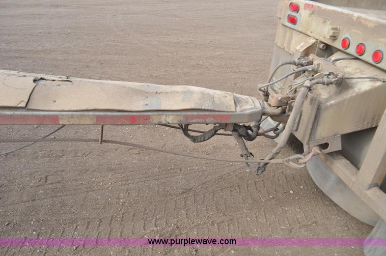 image for item F2215 2009 Trail King TKBDP11-202 bottom dump trailer