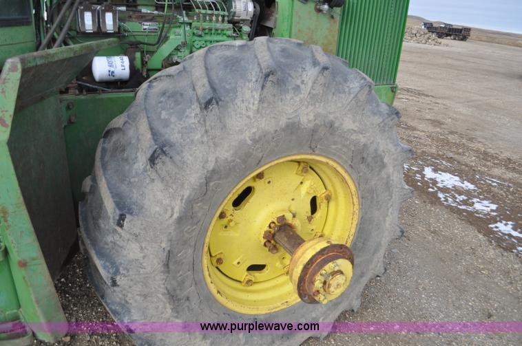 image for item F2226 1975 John Deere 8630 4WD tractor