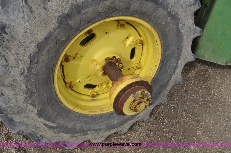 image for item F2226 1975 John Deere 8630 4WD tractor