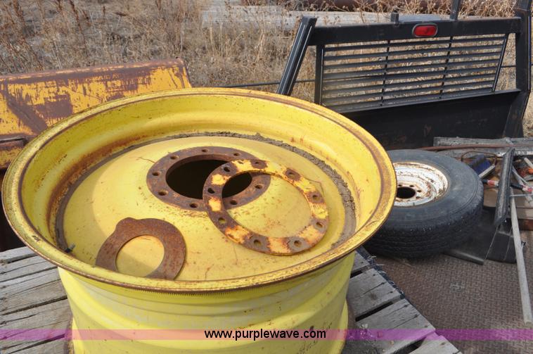 image for item F2226 1975 John Deere 8630 4WD tractor