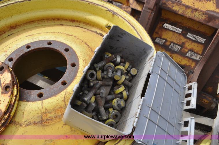 image for item F2226 1975 John Deere 8630 4WD tractor