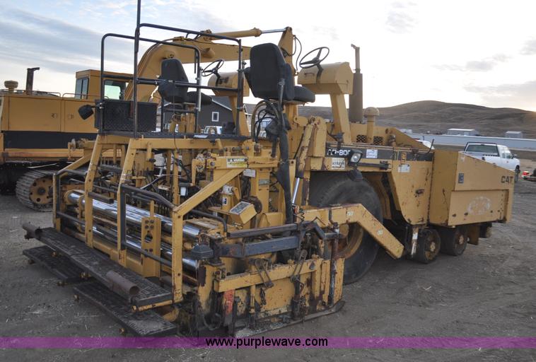 image for item F2229 1987 Caterpillar AP-800 asphalt paver