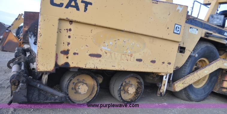 image for item F2229 1987 Caterpillar AP-800 asphalt paver