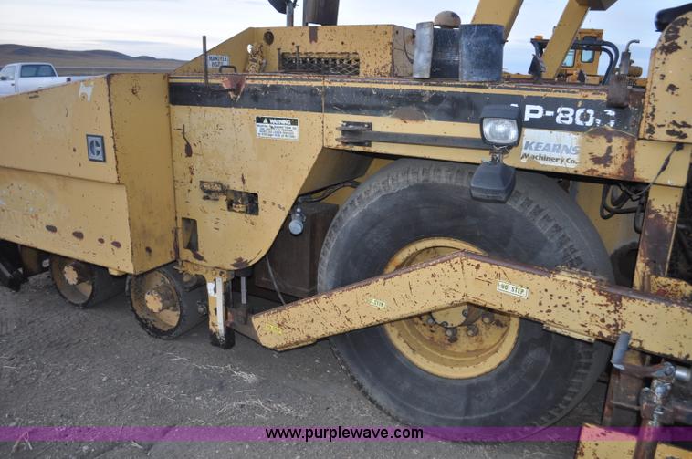 image for item F2229 1987 Caterpillar AP-800 asphalt paver