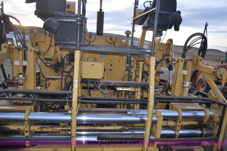 image for item F2229 1987 Caterpillar AP-800 asphalt paver