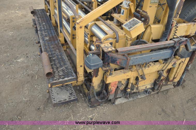 image for item F2229 1987 Caterpillar AP-800 asphalt paver