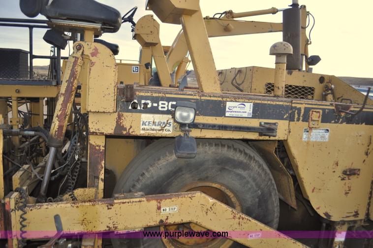 image for item F2229 1987 Caterpillar AP-800 asphalt paver