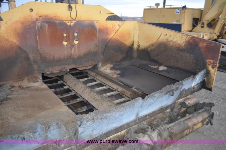 image for item F2229 1987 Caterpillar AP-800 asphalt paver