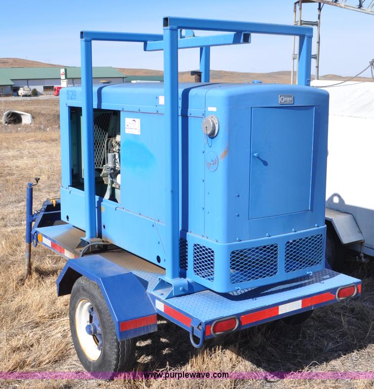 image for item F2233 Onan 45EM-9R/3426A generator