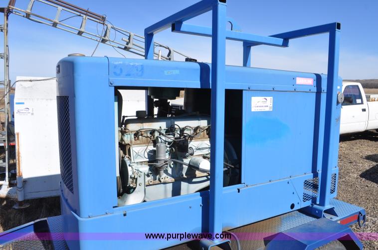 image for item F2233 Onan 45EM-9R/3426A generator