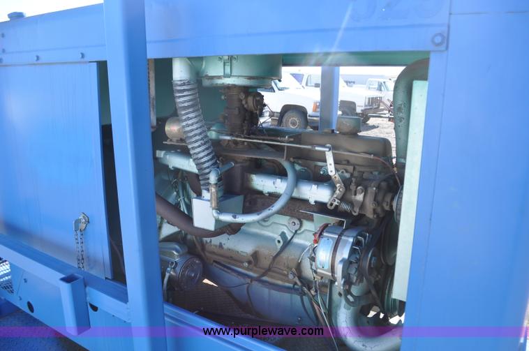 image for item F2233 Onan 45EM-9R/3426A generator