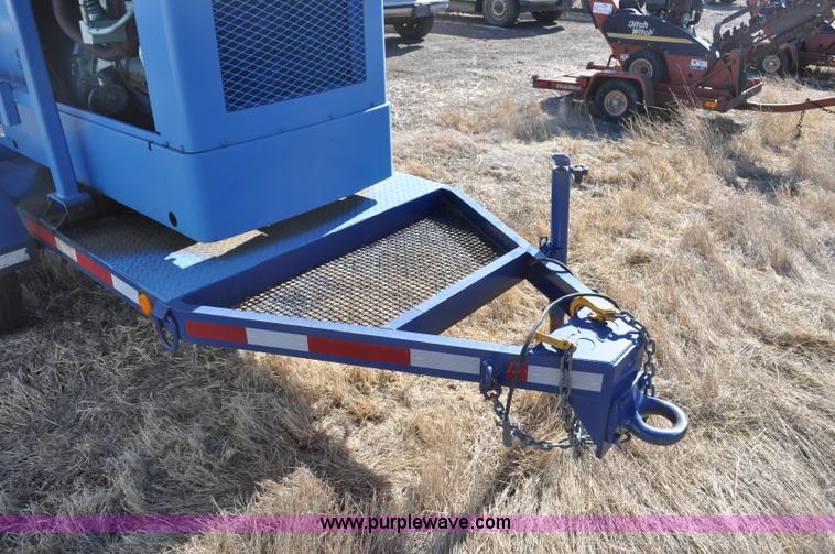 image for item F2233 Onan 45EM-9R/3426A generator