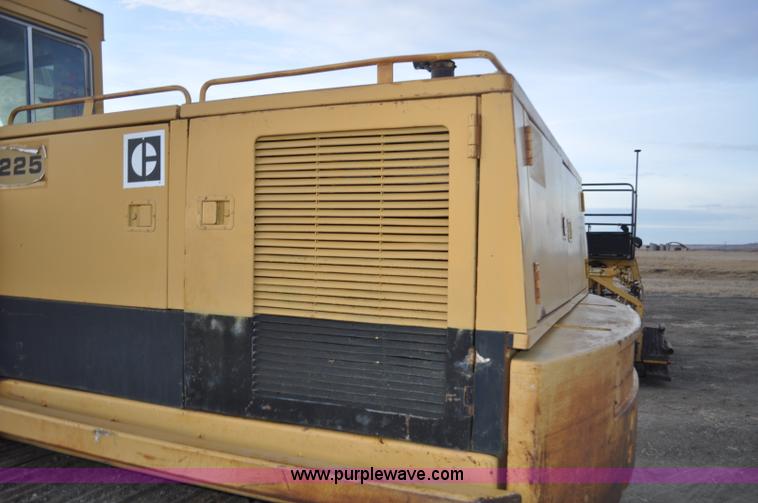 image for item F2236 1977 Caterpillar 225 excavator