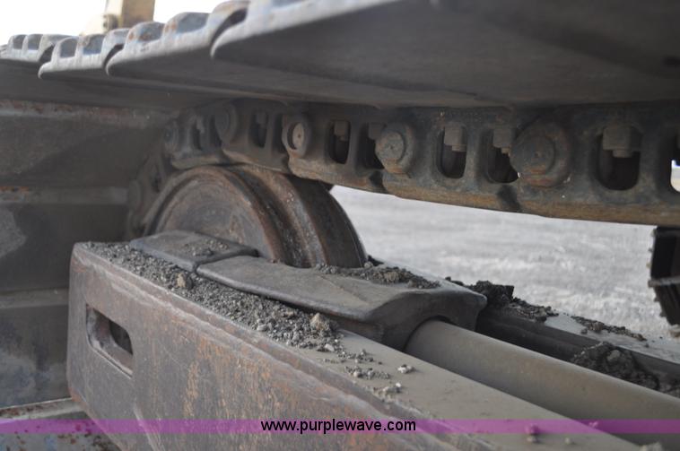 image for item F2236 1977 Caterpillar 225 excavator