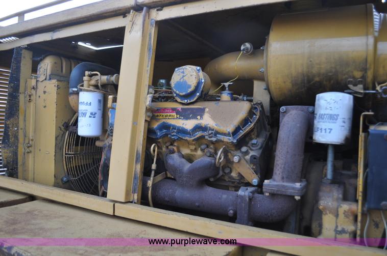 image for item F2236 1977 Caterpillar 225 excavator