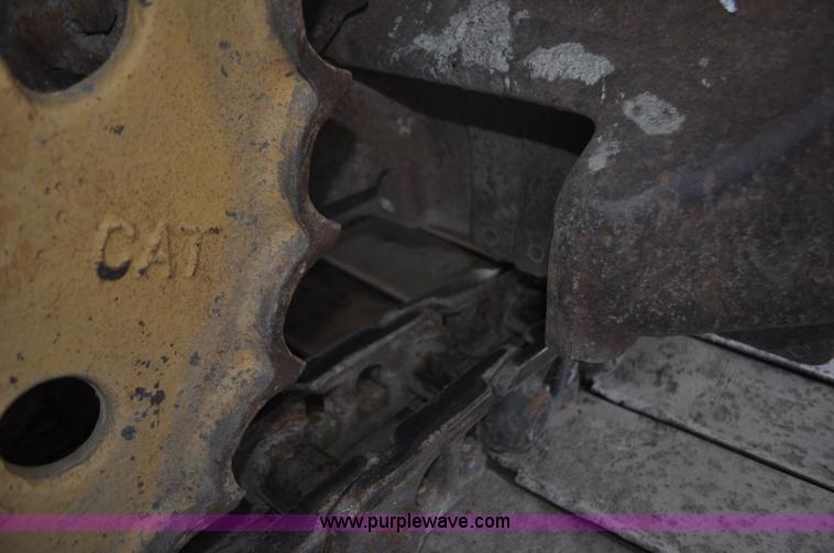 image for item F2236 1977 Caterpillar 225 excavator