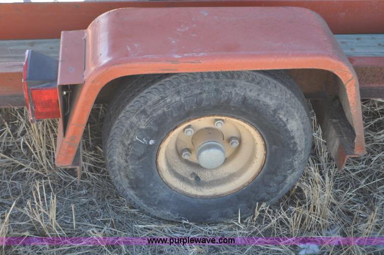 image for item F2239 2002 Ditch Witch 1230H trencher