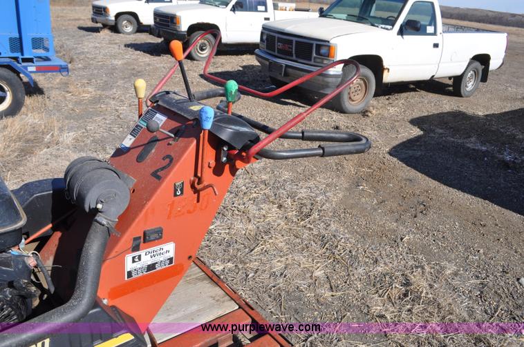 image for item F2239 2002 Ditch Witch 1230H trencher