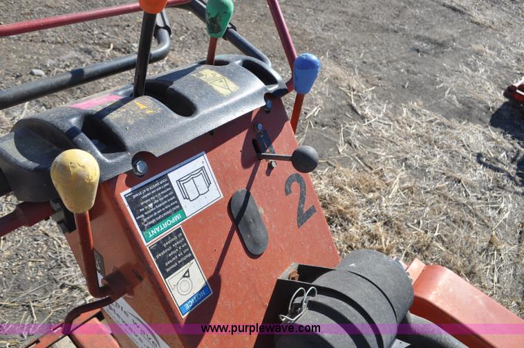 image for item F2239 2002 Ditch Witch 1230H trencher