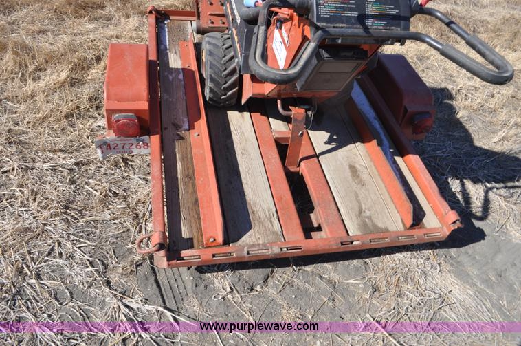image for item F2240 2002 Ditch Witch 1230H trencher