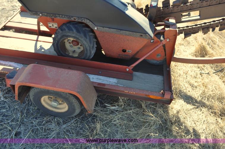 image for item F2240 2002 Ditch Witch 1230H trencher
