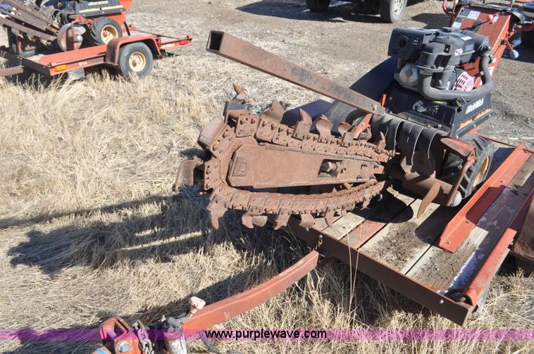 image for item F2240 2002 Ditch Witch 1230H trencher