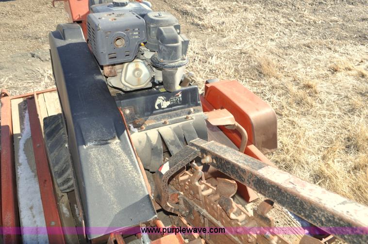 image for item F2240 2002 Ditch Witch 1230H trencher