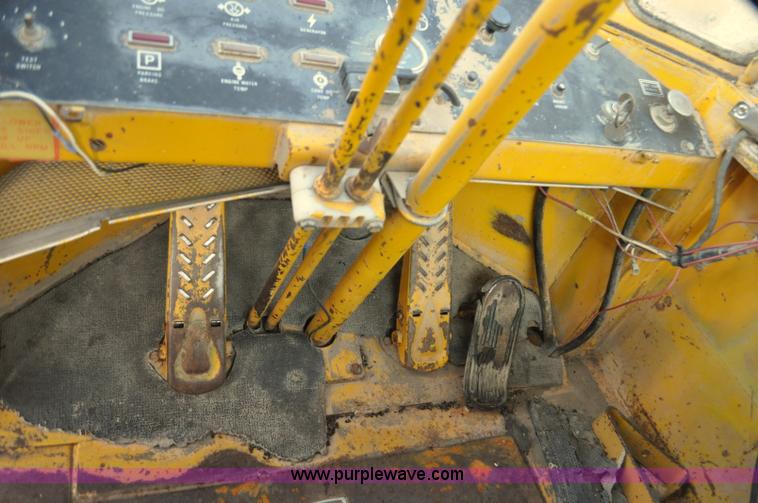 image for item F2242 1978 Clark Michigan 45B wheel loader