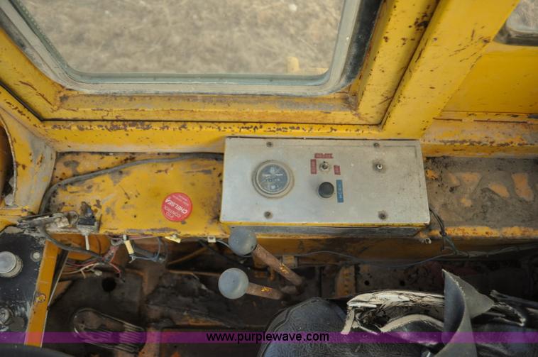 image for item F2242 1978 Clark Michigan 45B wheel loader