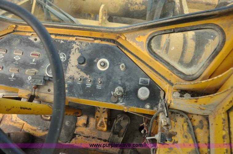 image for item F2242 1978 Clark Michigan 45B wheel loader
