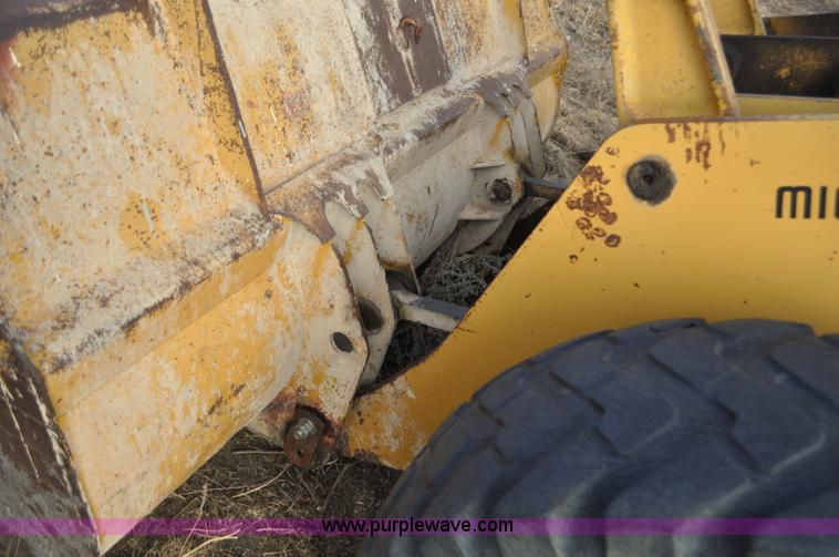 image for item F2242 1978 Clark Michigan 45B wheel loader