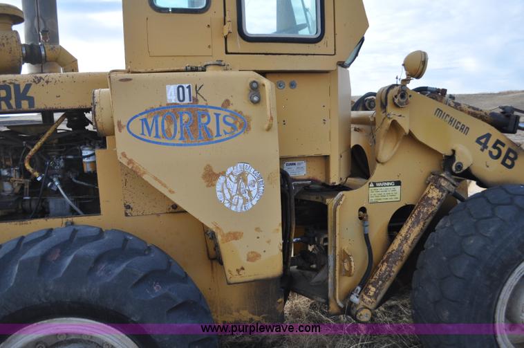image for item F2242 1978 Clark Michigan 45B wheel loader