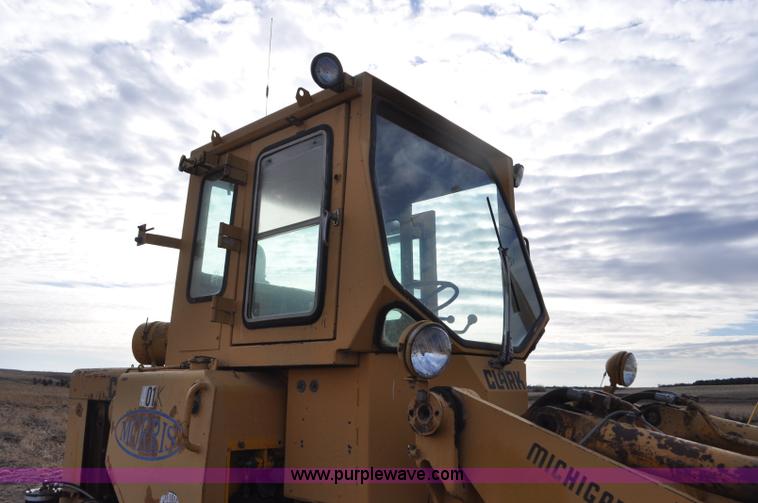 image for item F2242 1978 Clark Michigan 45B wheel loader