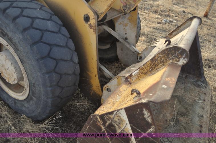 image for item F2242 1978 Clark Michigan 45B wheel loader