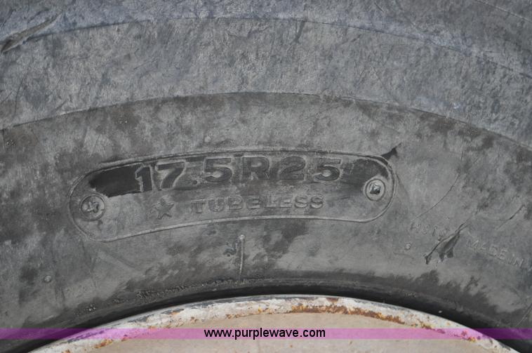 image for item F2242 1978 Clark Michigan 45B wheel loader