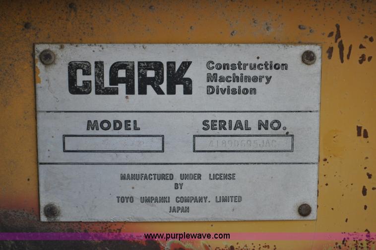 image for item F2242 1978 Clark Michigan 45B wheel loader