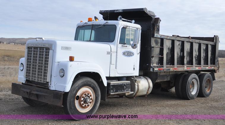 image for item F2243 1972 International 4300 dump truck