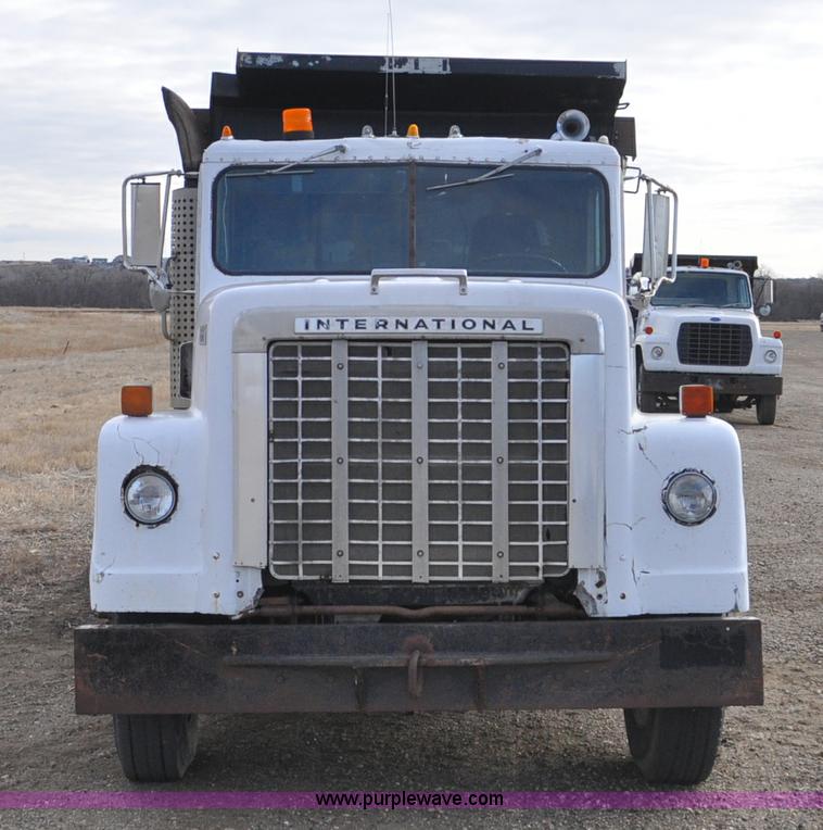 image for item F2243 1972 International 4300 dump truck