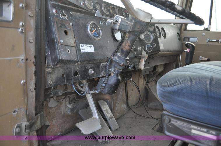 image for item F2243 1972 International 4300 dump truck