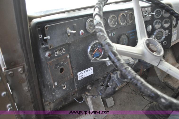 image for item F2243 1972 International 4300 dump truck