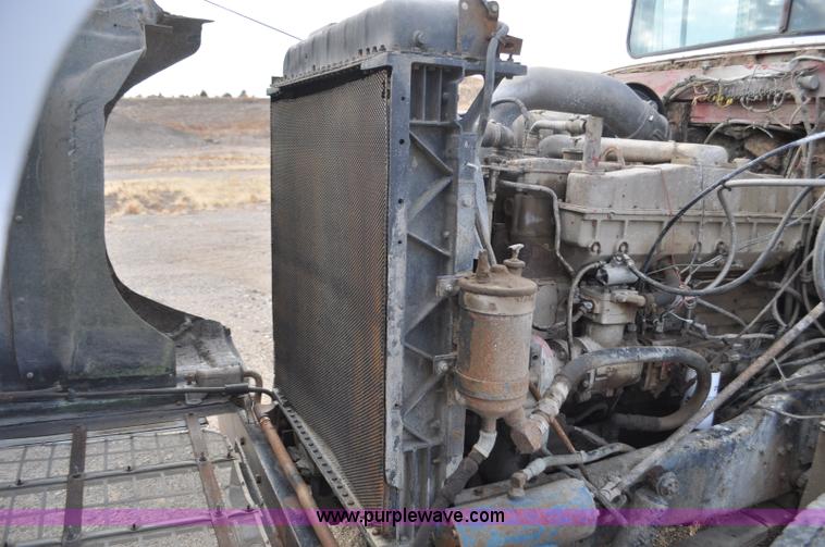 image for item F2243 1972 International 4300 dump truck