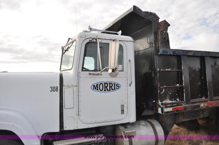 image for item F2243 1972 International 4300 dump truck