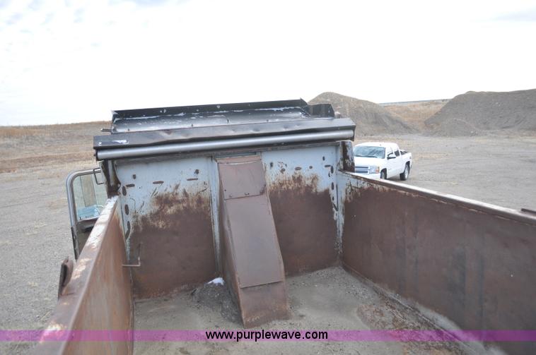 image for item F2243 1972 International 4300 dump truck