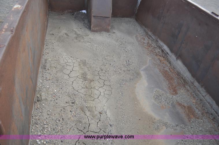 image for item F2243 1972 International 4300 dump truck